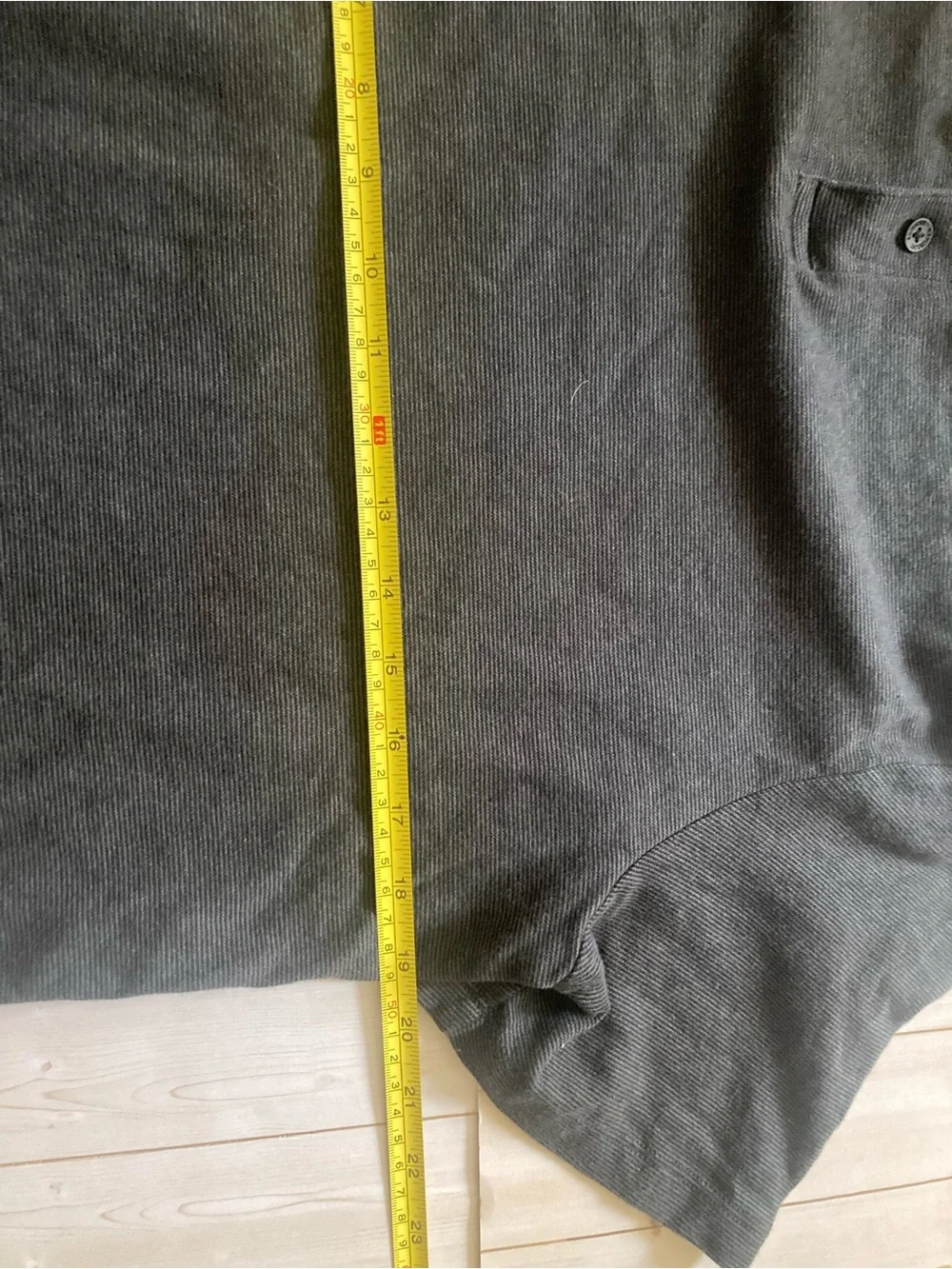 Banana Republic Polo Shirt Mens Large Black Short Sleeve Pique Cotton Tonal Logo